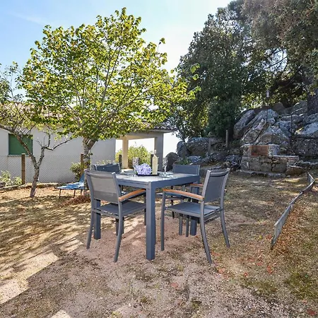 Beautiful In Vecchio With Wifi And 3 Bedrooms Дом отдыха Порто-Веккьо