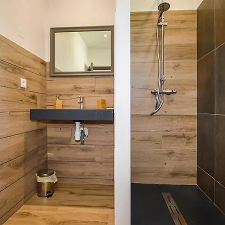 Beautiful In Vecchio With Wifi And 3 Bedrooms Дом отдыха